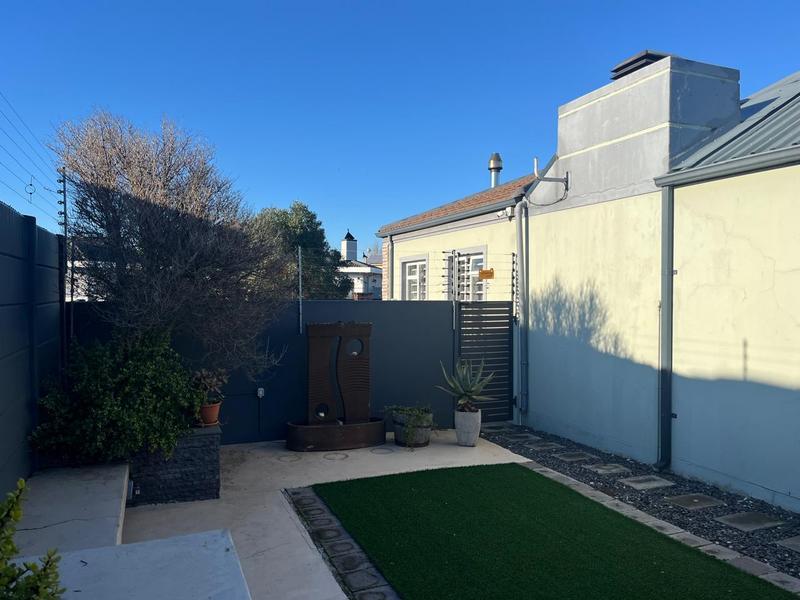 To Let 3 Bedroom Property for Rent in Uitzicht Western Cape